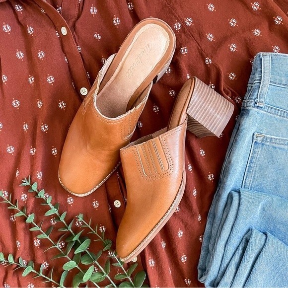 Madewell Shoes - Madewell leather mules.